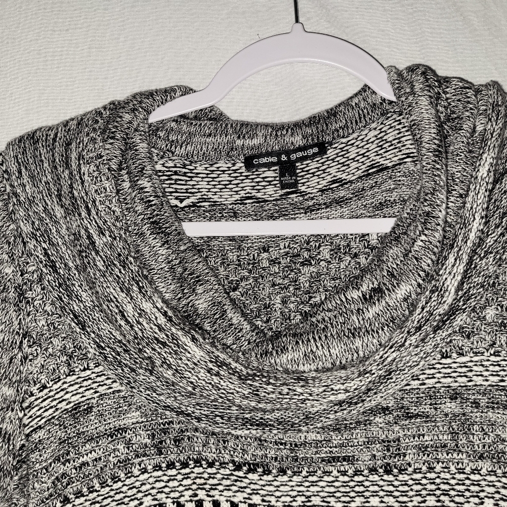 Cable & Gauge Large cowl neck womens Sweater - Picture 7 of 8